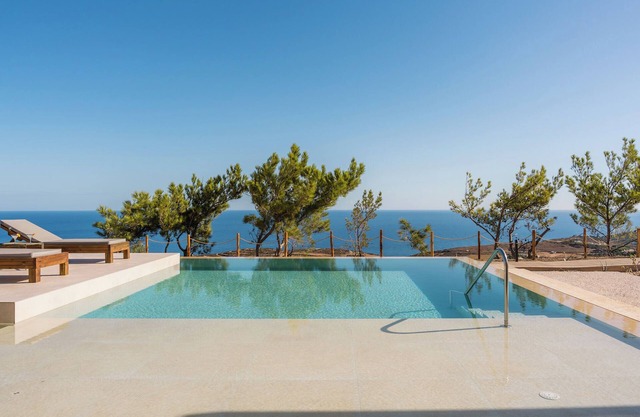 Bask in the Sun & Sea Views, Your Dream Escape!