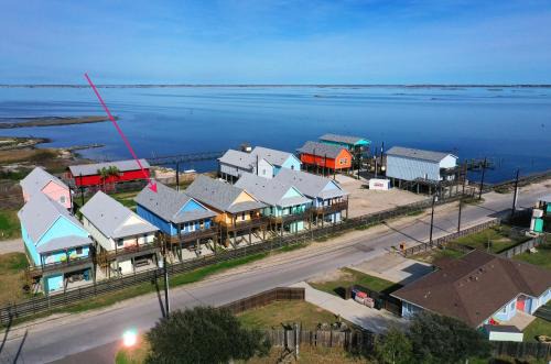 Bay Haven w Shared Boat Dock Waterfront Pool Big Trout by AvantStay