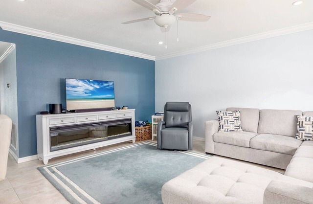 Bayfront Bliss 2 Bedroom | 2 Bath | Fully Remodeled