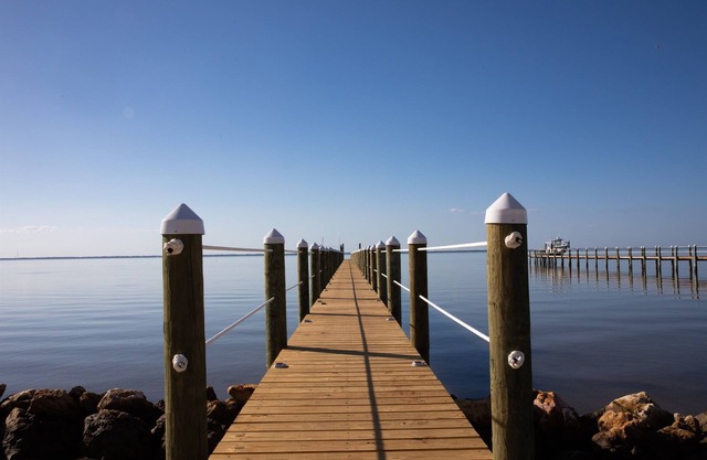 BAYFRONT Coastal Retreat