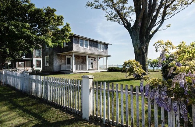 BayFront Cottage
