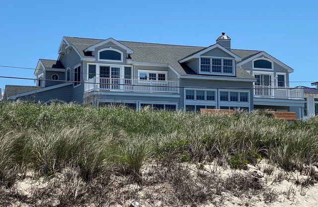 Bayfront Home with Water Views