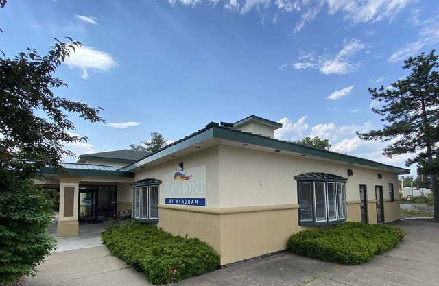 Baymont by Wyndham Latham Albany Airport