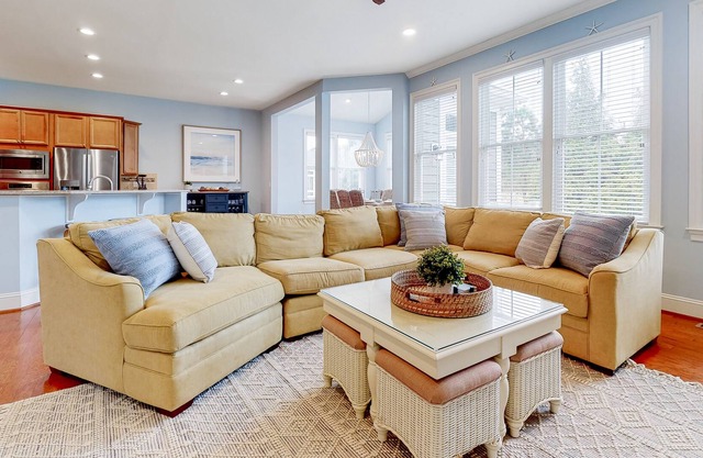 Bayside Resort home with private game room and paid-access pools and hot tub