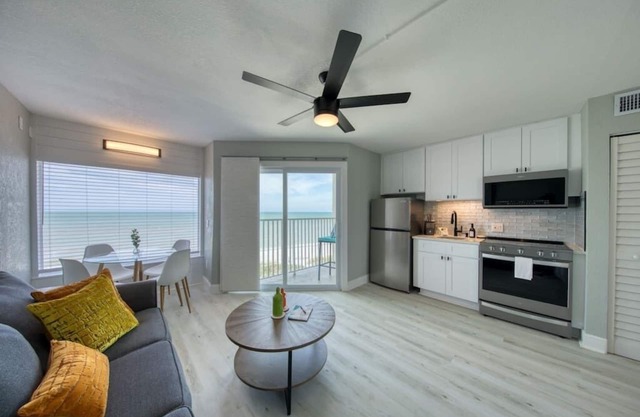 BBC310 Renovated Beachfront Condo W/Pool