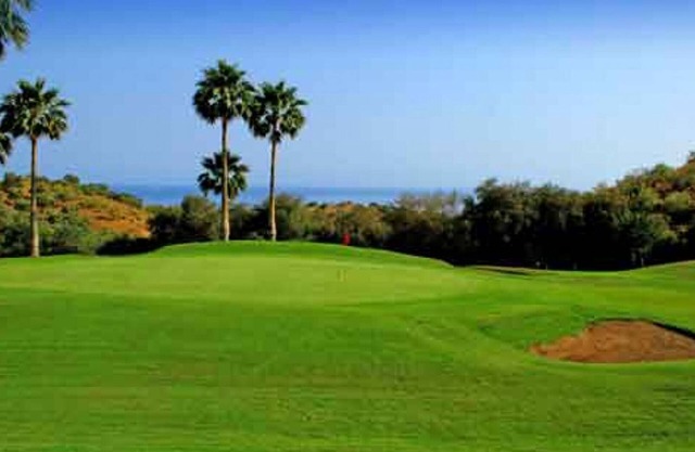 Beautiful Townhouse In Añoreta Golf Course (Málaga) and 5 min from the beach.