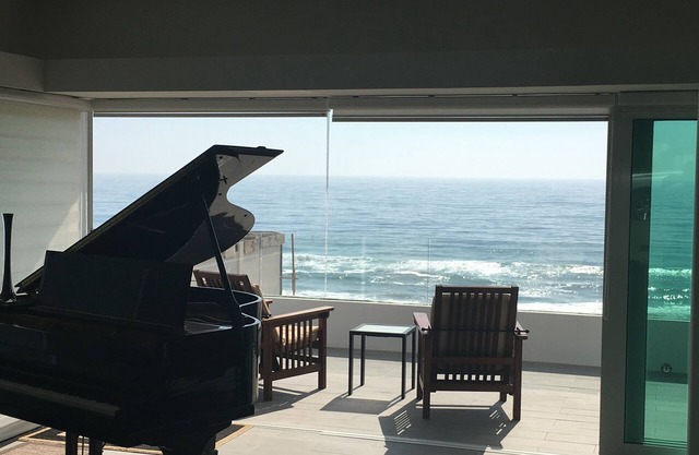 Beach Access! 4 Bedroom 3 Bath Modern Beach Home