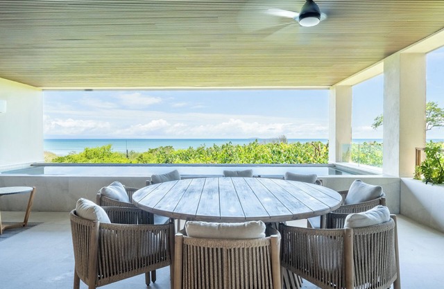 BEACH ACCESS:4 BR +Ocean VIEW+ Pool +Breakf C + Golf Cart+ Gym inside Punta Mita