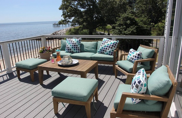 Beach Cottage With A Spectacular View ~ Your Own Private Beach ~ Includes Kayaks