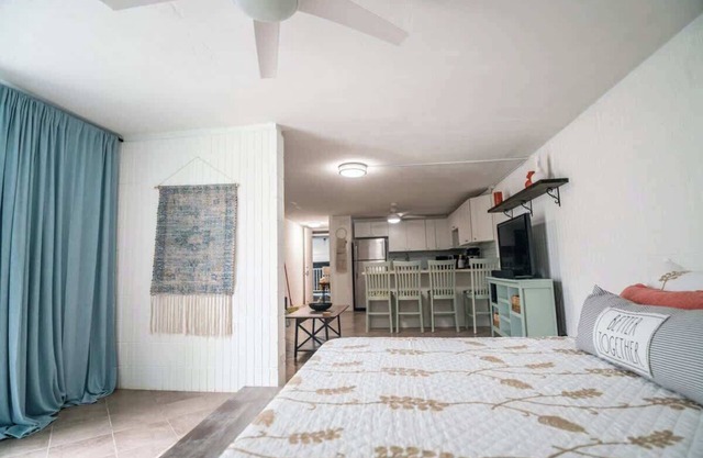 Beach & Country Beachfront Studio