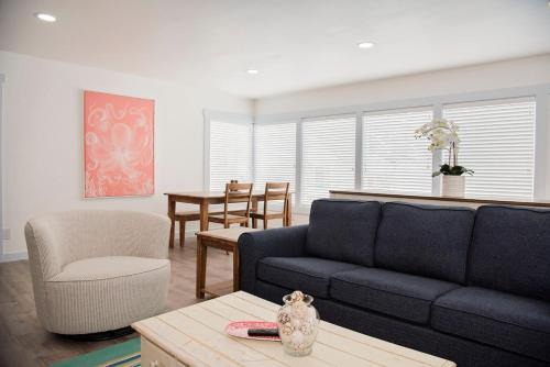 Beach Escape, 2 Blocks Away, Sleeps 6