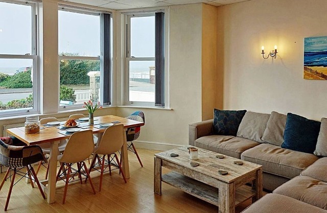 Beach Front Apartment in Tywyn