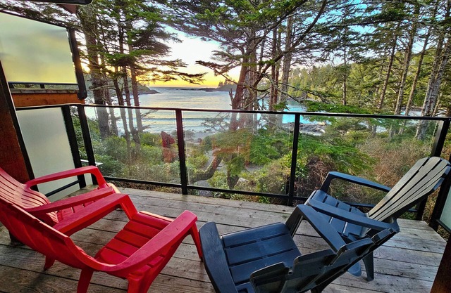 Beach Front w/2 Private Decks! With Ocean Views! Ocean Oasis