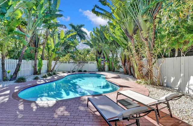 Beach House w/Heated Pool