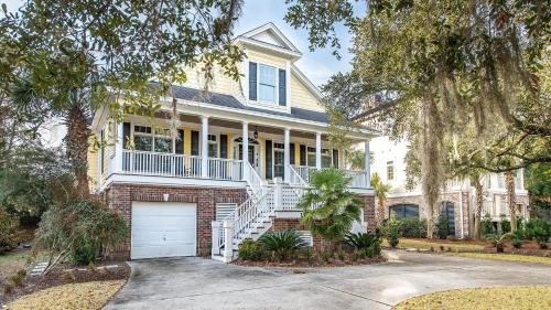 Beach Retreat home by Peace Vacations
