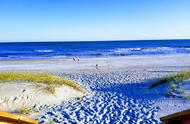 BEACH TIME! Ocean side! Private area, no crowds - Steps from sand. Downstairs.