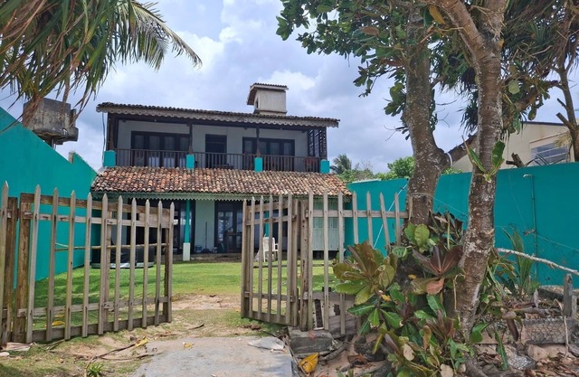 Beach Villa 3 bedroom aircon privet beach house.
