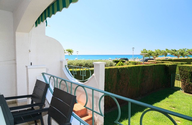 Beachfront family house with pool - UHC ARENAL 332
