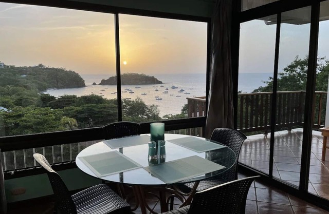 Beachfront Community Ocean View 2Br/2Ba in Los Almendros, Playa Ocotal