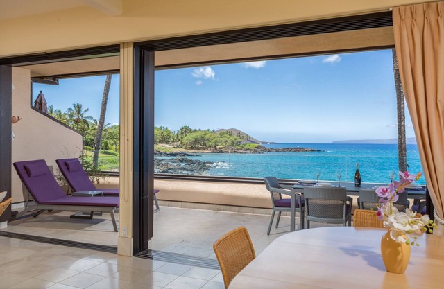 Beachfront /Corner /Renovated/2nd floor condo unit: F-204