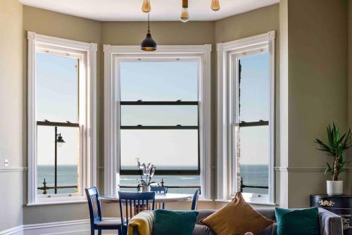 Beachfront Luxury Home with Spectacular Sea Views