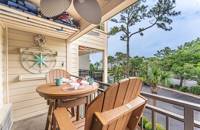 Beachfront Villa | 2025 Renovated, Ocean Views, Pool & Bikes, SS280