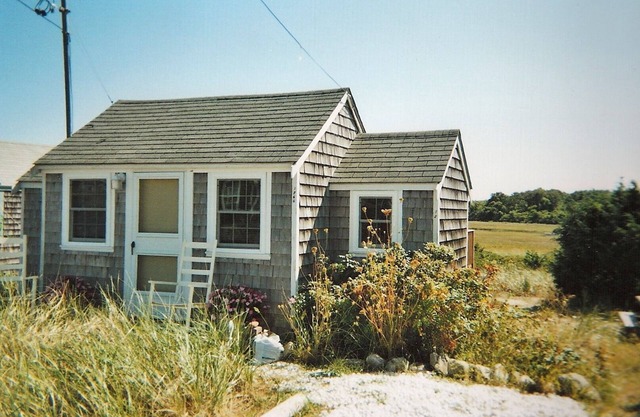 Beachland 12- Charming East Sandwich Beach cottage