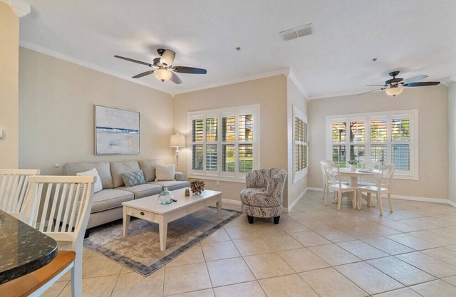 Beachway One Bedroom Paradise: Your Tranquil