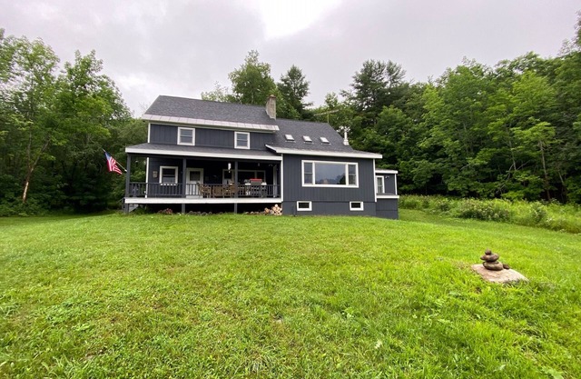 BEAR NORTH - FABULOUS PRIVATE FAMILY HOME near GORE MT and ADIRONDACK PARK