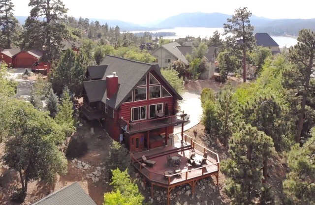 BearPaw Retreat - Real Log/AmazingViews/Mins to Lake/Tesla Charger