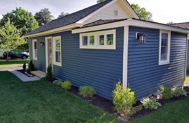 Beatty Road Cottage- Steps From The Water, Restaurants & Activities