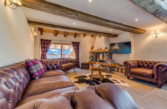 Beautiful (115m2) 3 bedroom apartment in Sainte-Foy Station