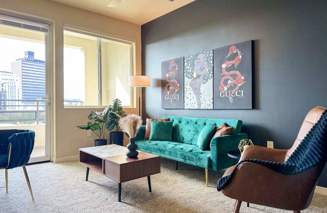 Beautiful 1 BR in LA| Gym & Pool | 10mins to Cedars