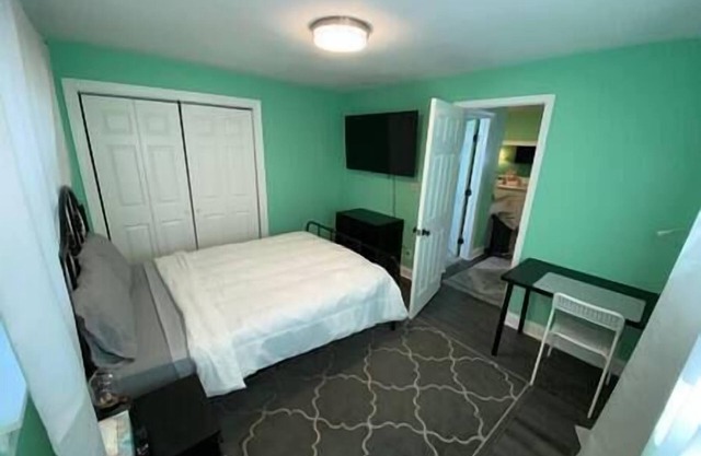 Beautiful 1bed unit couple blocks frm the beach #3