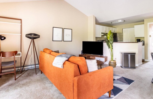 Beautiful 1BR Apartment in Beaverton w/ Amenities