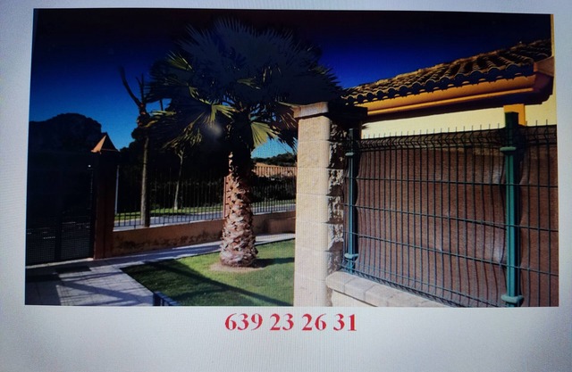 Beautiful 2 Bedroom Apartment, ISLANTILLA. Phone in Photos and Description