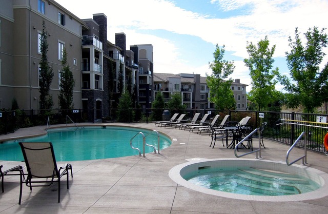 Beautiful 2 bedroom suite at Pinnacle Pointe Resort