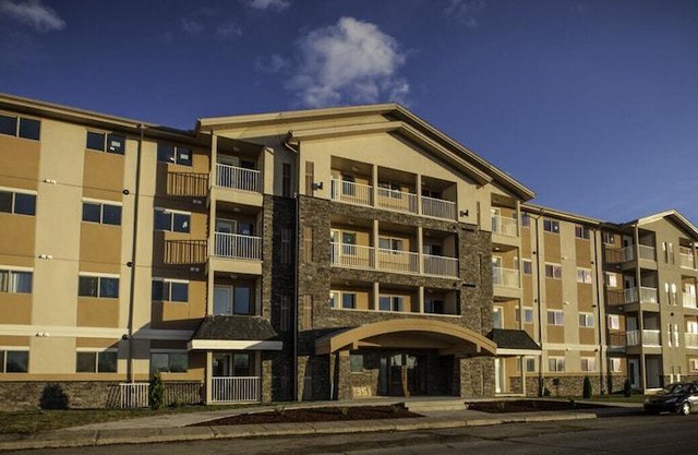 Beautiful 2 Bedroom Suite - Excellent East Regina Location - Unit 5