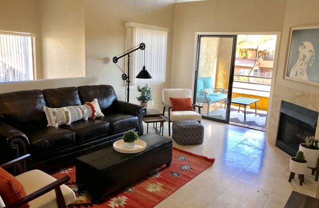 Beautiful 2bd/2ba Condo in the Heart of Scottsdale.