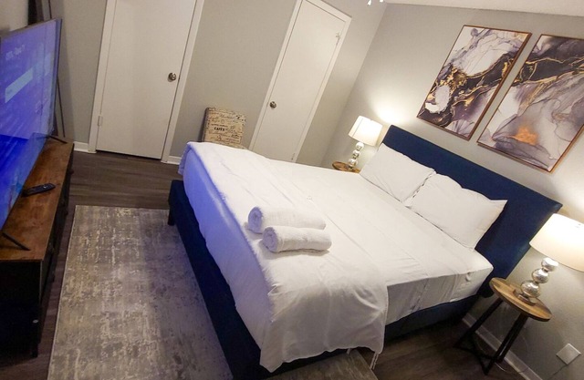 Beautiful 2bd/2ba 5 Mins to UT 8567