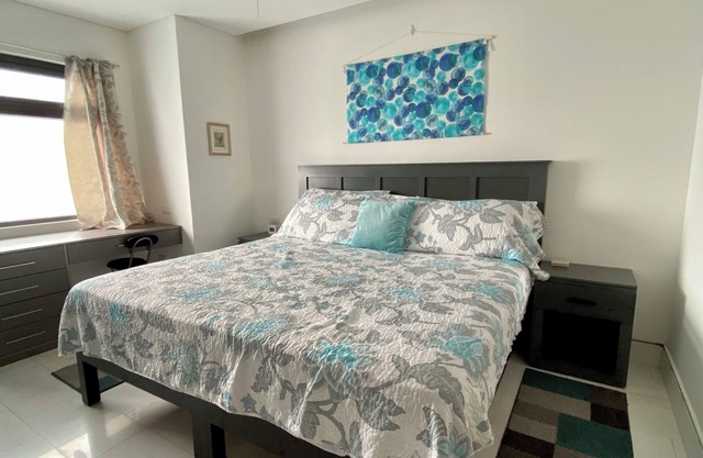 Beautiful 2bd condo with terrace