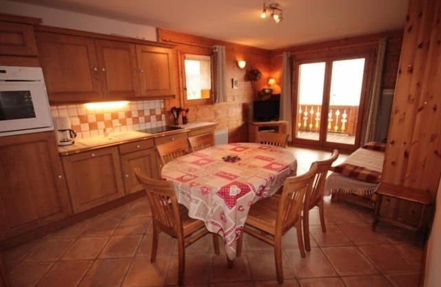 Beautiful 3-room apartment with terrace and garage in Villard-sur-Doron