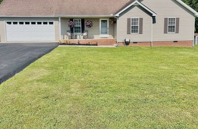 Beautiful 4 bedroom pool home with tons of games