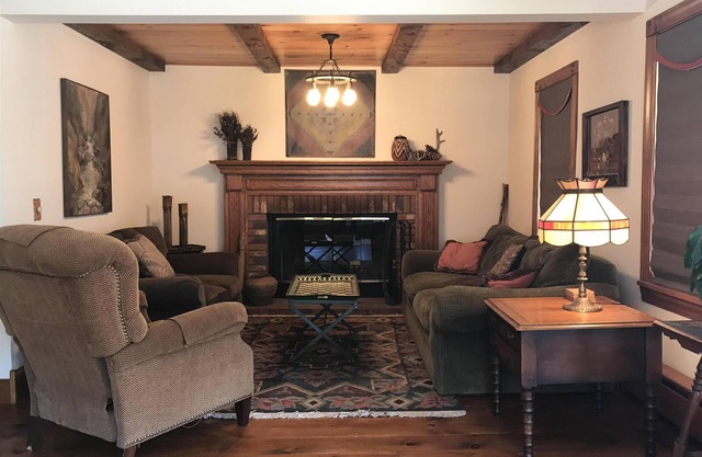 Beautiful 4br home, village of Bolton Landing. Great location! Walk everywhere!