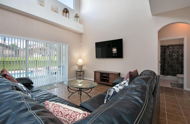 Beautiful 5 bedroom house with private pool in gated community