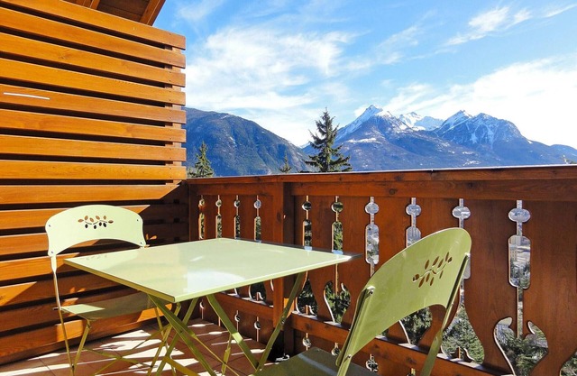 Beautiful 67m² apartment, 2 bedrooms, parking, south-facing balcony - Briançon