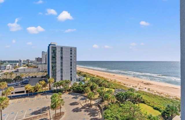 Beautiful 8th floor one-bedroom condo at the Bluewater Resort.