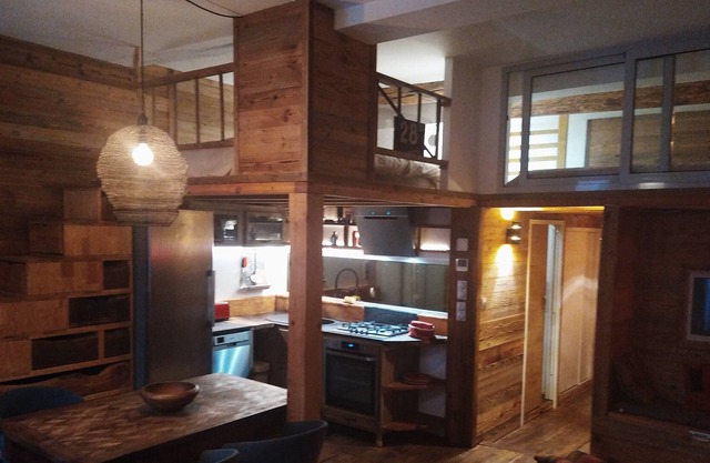 Beautiful apartment in the village center / Netflix / Fireplace