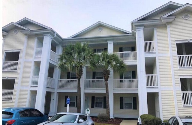 Beautiful and relaxing condo at River Oaksn