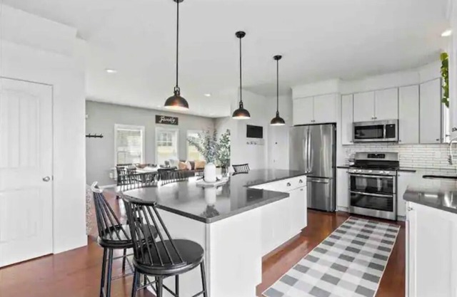 Beautiful and Secluded getaway on 10 acres
